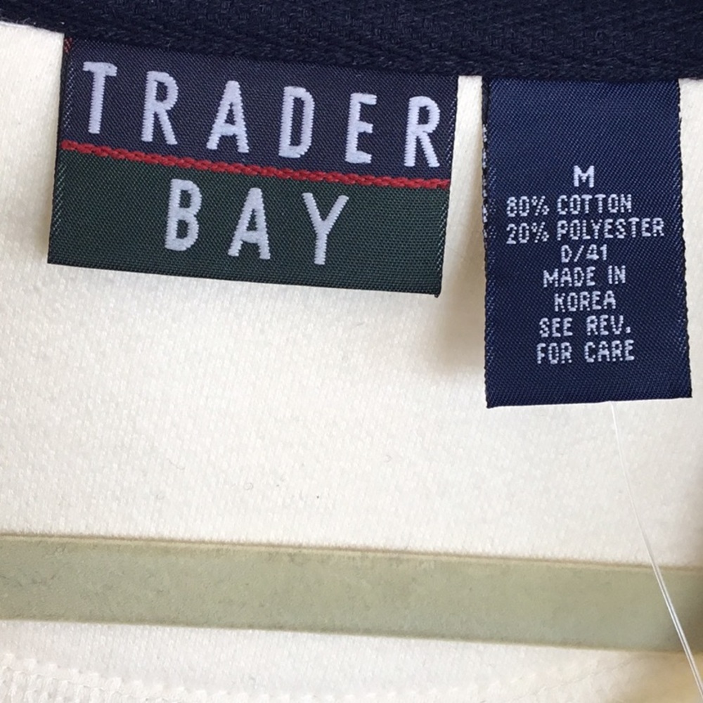 NWT Trader Bay Cream & Navy Collar Medium Sweater - Picture 3 of 8
